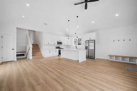 Tiny photo for 8245 43rd Place, Lyons, IL 60534 (MLS # 12602805)