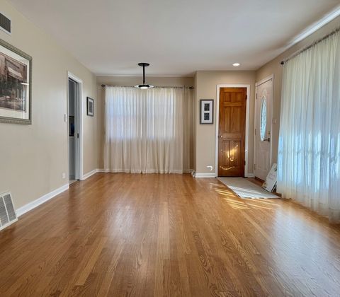 Tiny photo for 1440 S 4th Avenue, Des Plaines, IL 60018 (MLS # 12492149)