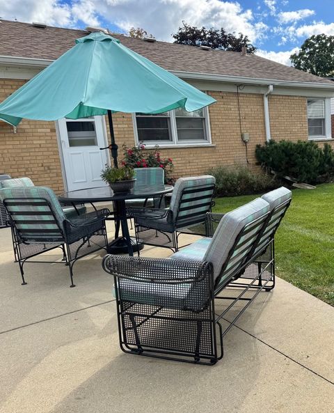 Tiny photo for 1440 S 4th Avenue, Des Plaines, IL 60018 (MLS # 12492149)