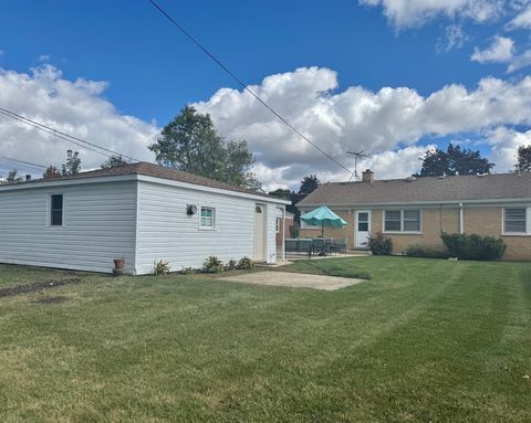 Tiny photo for 1440 S 4th Avenue, Des Plaines, IL 60018 (MLS # 12492149)