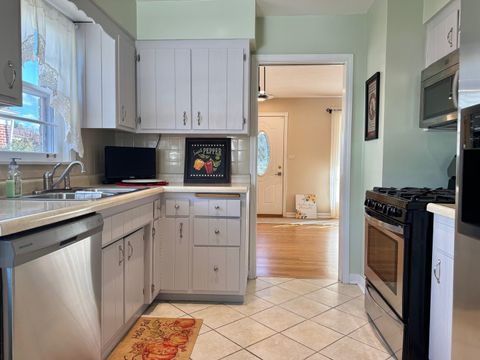 Tiny photo for 1440 S 4th Avenue, Des Plaines, IL 60018 (MLS # 12492149)