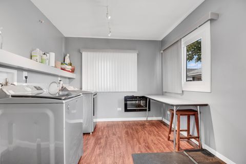 Tiny photo for 7828 Suburban Lane, Bridgeview, IL 60455 (MLS # 12495977)