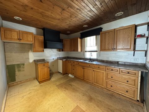 Tiny photo for 337 W 3rd Street, Sandwich, IL 60548 (MLS # 12587747)