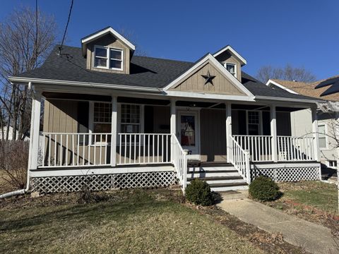 Photo of 337 W 3rd Street, Sandwich, IL 60548 (MLS # 12587747)