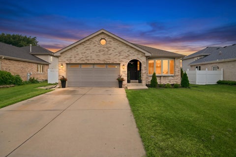 Tiny photo for 8402 S Thomas Avenue, Bridgeview, IL 60455 (MLS # 12742752)