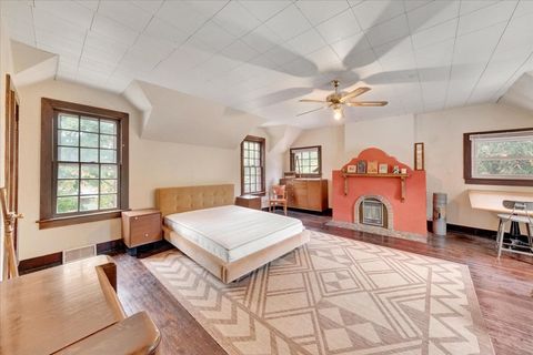 Tiny photo for 801 W Oregon Street, Urbana, IL 61801 (MLS # 12493933)