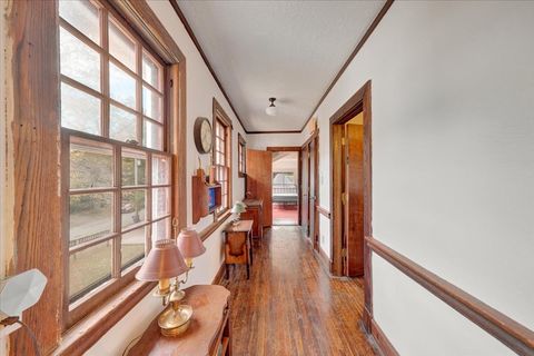 Tiny photo for 801 W Oregon Street, Urbana, IL 61801 (MLS # 12493933)