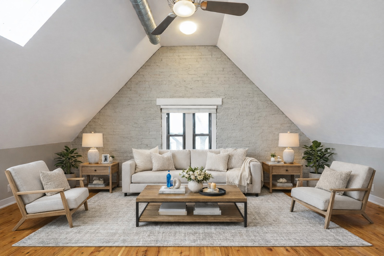 2308 N Southport Avenue 3