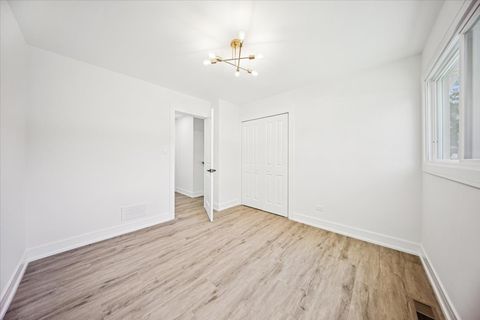 Tiny photo for 22W633 Burr Oak Drive, Glen Ellyn, IL 60137 (MLS # 12532901)