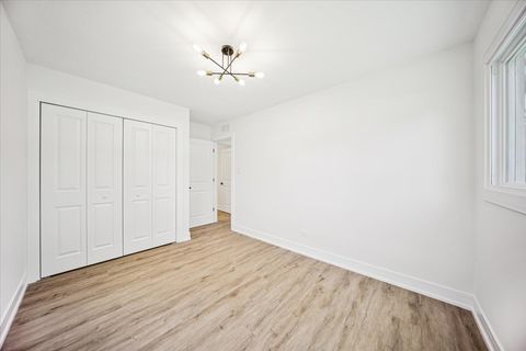 Tiny photo for 22W633 Burr Oak Drive, Glen Ellyn, IL 60137 (MLS # 12532901)