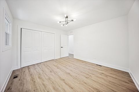 Tiny photo for 22W633 Burr Oak Drive, Glen Ellyn, IL 60137 (MLS # 12532901)