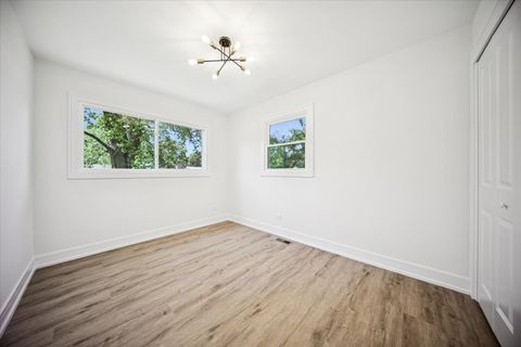 Tiny photo for 22W633 Burr Oak Drive, Glen Ellyn, IL 60137 (MLS # 12532901)