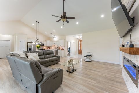 Tiny photo for 1117 Early Bird Lane, Marion, IL 62959 (MLS # 12607443)