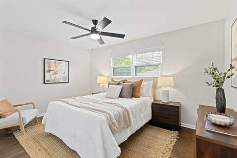 Tiny photo for 221 W Sheridan Place, Lake Bluff, IL 60044 (MLS # 12648798)
