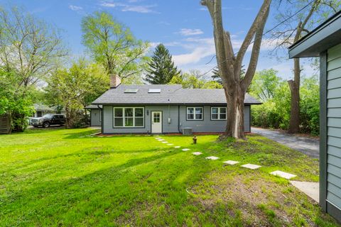 A home in Glen Ellyn