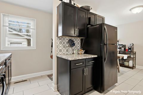 Tiny photo for 2609 N Pine Street, Waukegan, IL 60087 (MLS # 12617779)