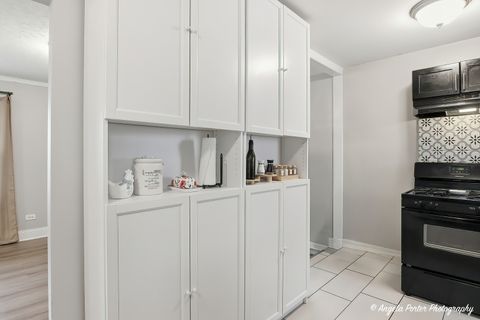 Tiny photo for 2609 N Pine Street, Waukegan, IL 60087 (MLS # 12617779)