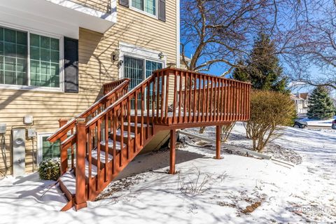 Tiny photo for 422 Sandhurst Lane, South Elgin, IL 60177 (MLS # 12589001)