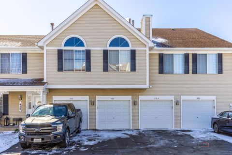 Tiny photo for 422 Sandhurst Lane, South Elgin, IL 60177 (MLS # 12589001)