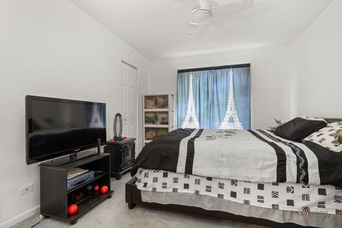 Tiny photo for 422 Sandhurst Lane, South Elgin, IL 60177 (MLS # 12589001)