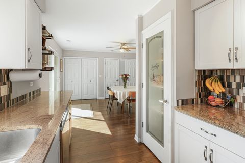 Tiny photo for 905 Wilshire Drive, Wheeling, IL 60090 (MLS # 12490176)