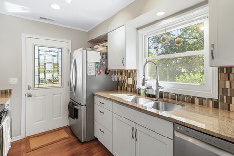 Tiny photo for 905 Wilshire Drive, Wheeling, IL 60090 (MLS # 12490176)