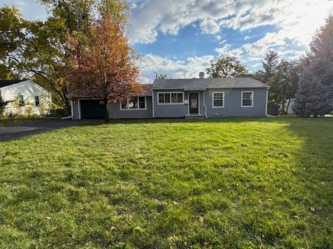 Photo of 2941 Westridge Drive, Woodridge, IL 60517 (MLS # 12507706)