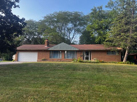 Photo of 1930 23rd Street, Zion, IL 60099 (MLS # 12463698)