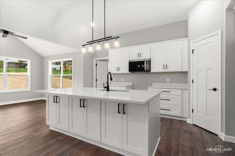 Tiny photo for 909 Bainbridge Court, Sandwich, IL 60548 (MLS # 12598908)