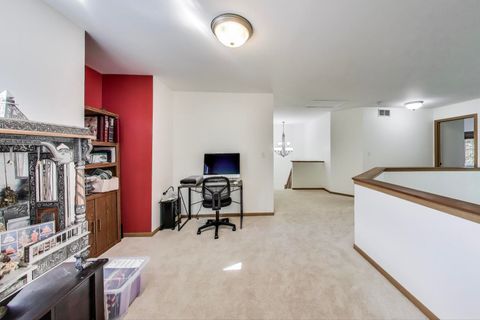 Tiny photo for 4 Haverton Court, Streamwood, IL 60107 (MLS # 12491051)