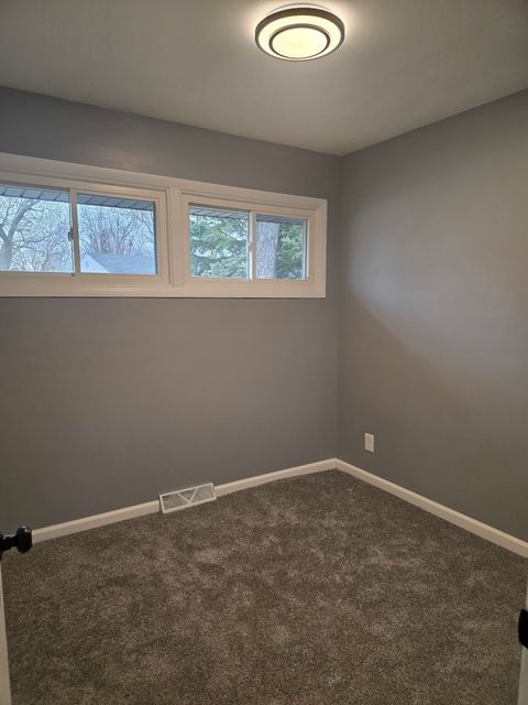 Tiny photo for 15603 Park Lane, South Holland, IL 60473 (MLS # 12614794)