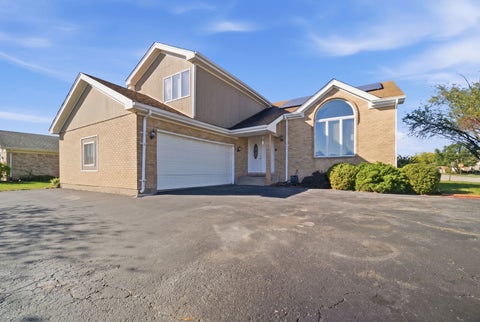 Tiny photo for 20104 Marlin Avenue, Lynwood, IL 60411 (MLS # 12790610)
