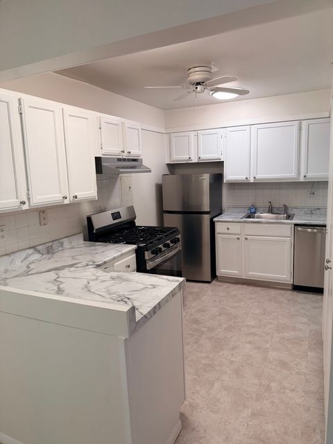 Tiny photo for 1769 Sessions Walk #C, Hoffman Estates, IL 60169 (MLS # 12551202)