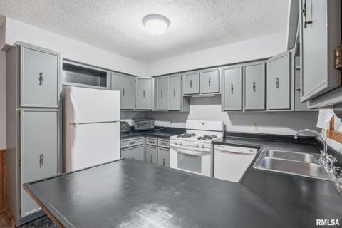 Tiny photo for 338 BENTON Street, Le Claire, IA 52753 (MLS # 12589748)