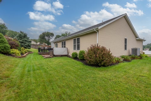 Tiny photo for 2632 Revo Road, Davenport, IA 52806 (MLS # 12721888)