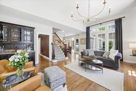 Tiny photo for 829 S Thurlow Street, Hinsdale, IL 60521 (MLS # 12697499)