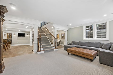 Tiny photo for 829 S Thurlow Street, Hinsdale, IL 60521 (MLS # 12697499)