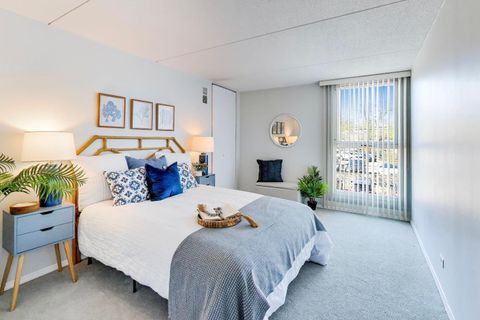 Tiny photo for 1625 SHERIDAN Road #213, Wilmette, IL 60091 (MLS # 12619373)