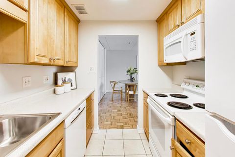 Tiny photo for 1625 SHERIDAN Road #213, Wilmette, IL 60091 (MLS # 12619373)