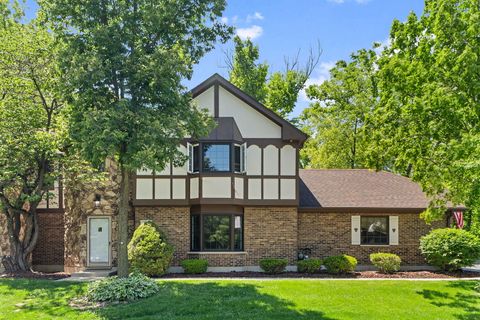 Photo of 11716 S Black Forest Lane, Palos Park, IL 60464 (MLS # 12656473)