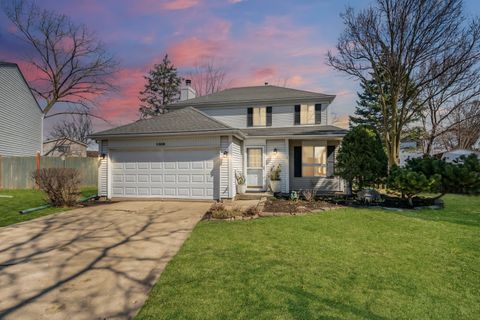 1008 Churchill Drive Naperville IL 60563