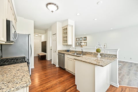 Tiny photo for 34W685 Roosevelt Avenue #B, St. Charles, IL 60174 (MLS # 12748447)