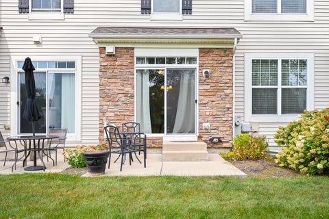 Tiny photo for 34W685 Roosevelt Avenue #B, St. Charles, IL 60174 (MLS # 12748447)