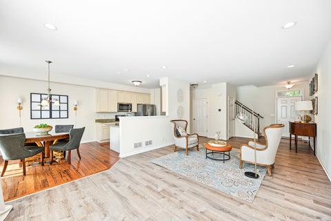 Tiny photo for 34W685 Roosevelt Avenue #B, St. Charles, IL 60174 (MLS # 12748447)