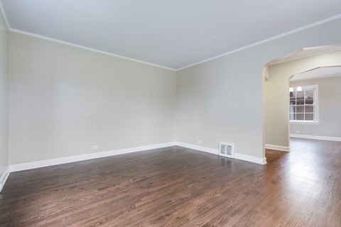 Tiny photo for 1319 Highridge Parkway, Westchester, IL 60154 (MLS # 12628813)