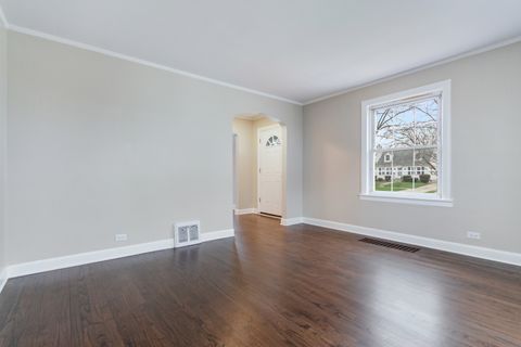 Tiny photo for 1319 Highridge Parkway, Westchester, IL 60154 (MLS # 12628813)