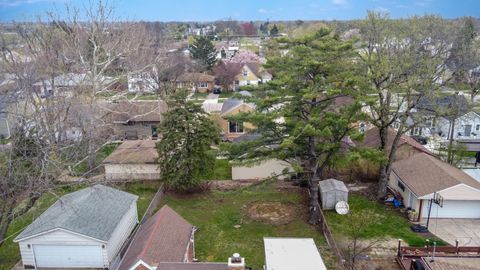 Tiny photo for 1319 Highridge Parkway, Westchester, IL 60154 (MLS # 12628813)
