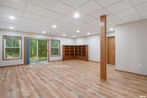 Tiny photo for 1101 2nd Street, Moline, IL 61265 (MLS # QC4268543)