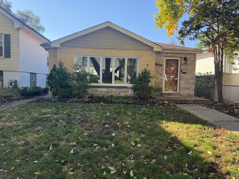 Photo of 2723 W 98th Street, Evergreen Park, IL 60805 (MLS # 12498846)