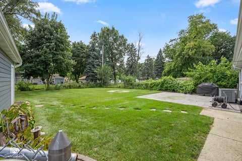 Tiny photo for 6907 W 111th Place, Worth, IL 60482 (MLS # 12732894)